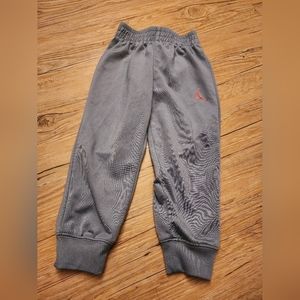 Jordan boy pants used 3t
